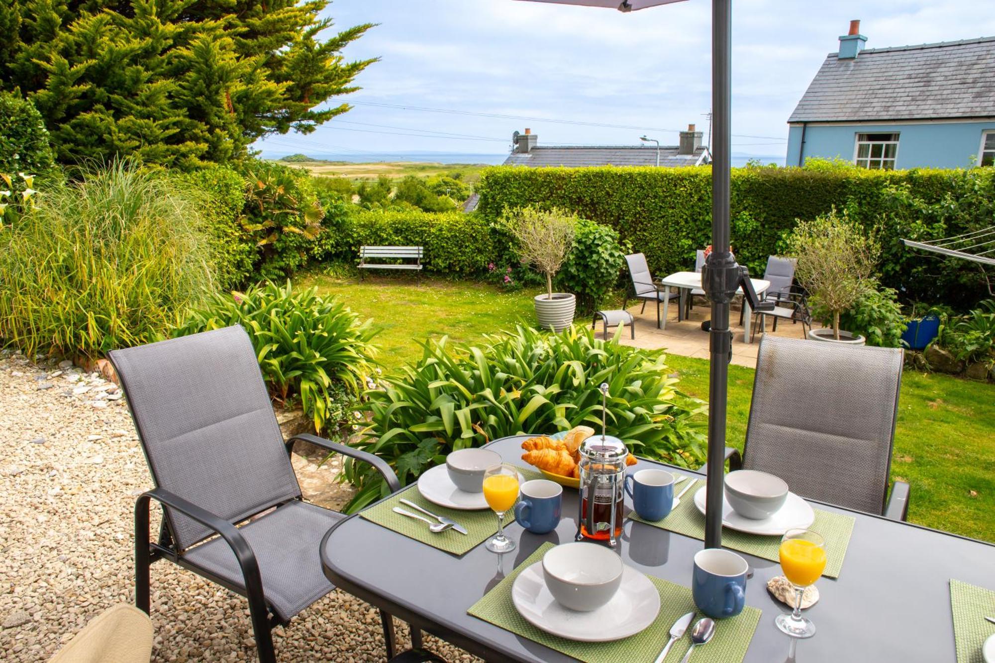 Sea Salt Tenby Exterior photo